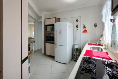 Apartamento para alugar com 72m², 2 quartos e 2 vagasCozinha