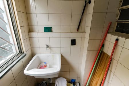 Apartamento para alugar com 67m², 2 quartos e 1 vagaÁrea de Serviço