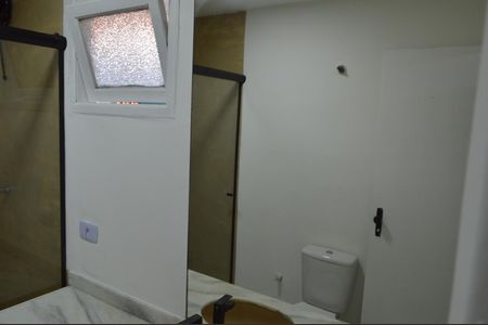 Casa de condomínio à venda com 190m², 3 quartos e 3 vagasBanheiro da Suíte 2