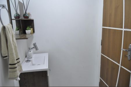 Casa de condomínio à venda com 145m², 2 quartos e 1 vagaLavabo