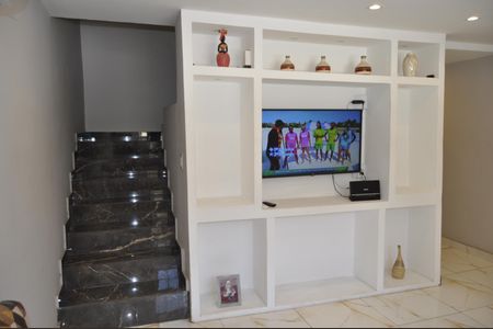 Casa de condomínio à venda com 145m², 2 quartos e 1 vagaSala