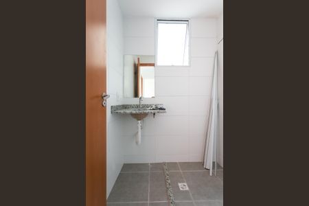 Apartamento para alugar com 40m², 2 quartos e sem vaga Apartamento para alugar com 40m², 2 quartos e sem vagaBanheiro