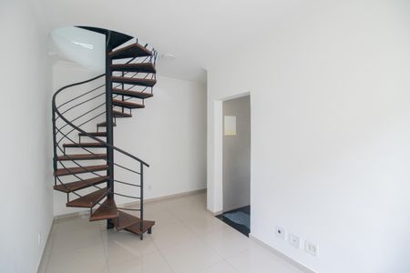 Apartamento à venda com 104m², 2 quartos e 1 vaga Apartamento à venda com 104m², 2 quartos e 1 vagaSala