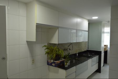 Apartamento à venda com 100m², 2 quartos e 2 vagas Apartamento à venda com 100m², 2 quartos e 2 vagasCozinha