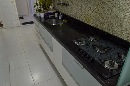Apartamento à venda com 100m², 2 quartos e 2 vagas Apartamento à venda com 100m², 2 quartos e 2 vagasCozinha