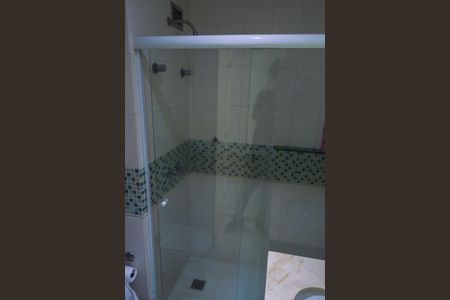 Apartamento à venda com 100m², 2 quartos e 2 vagas Apartamento à venda com 100m², 2 quartos e 2 vagasBanheiro da Suíte