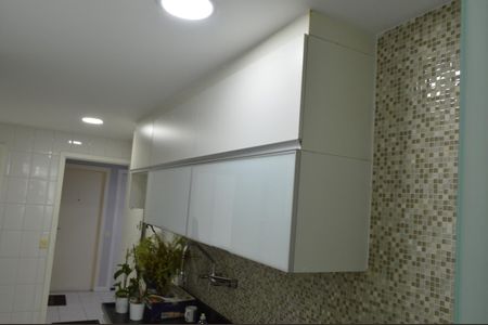 Apartamento à venda com 100m², 2 quartos e 2 vagas Apartamento à venda com 100m², 2 quartos e 2 vagasCozinha