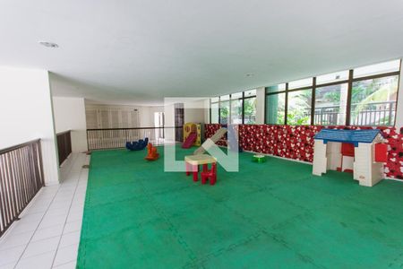 Apartamento à venda com 100m², 2 quartos e 2 vagas Apartamento à venda com 100m², 2 quartos e 2 vagasÁrea comum - Playground