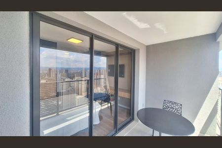 Studio para alugar com 30m², 1 quarto e sem vaga Studio para alugar com 30m², 1 quarto e sem vagaVaranda