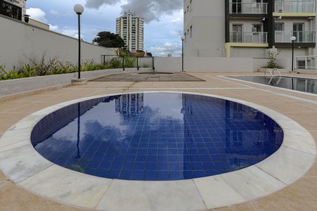 Apartamento para alugar com 30m², 1 quarto e 1 vaga Apartamento para alugar com 30m², 1 quarto e 1 vagaÁrea comum - Piscina