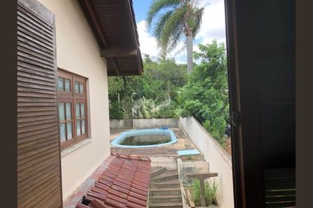 Casa à venda com 460m², 4 quartos e 4 vagasVista