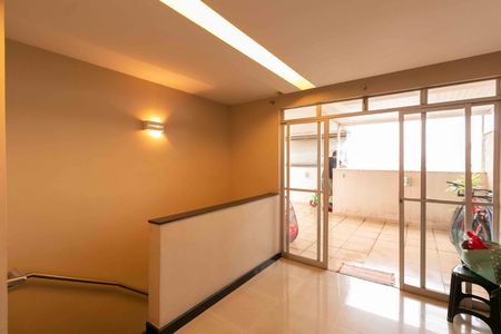Apartamento à venda com 180m², 3 quartos e 2 vagas Apartamento à venda com 180m², 3 quartos e 2 vagasSala de Estar