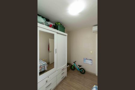 Apartamento à venda com 180m², 3 quartos e 2 vagas Apartamento à venda com 180m², 3 quartos e 2 vagasQuarto 1