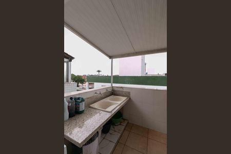 Apartamento à venda com 180m², 3 quartos e 2 vagas Apartamento à venda com 180m², 3 quartos e 2 vagasÁrea de Serviço