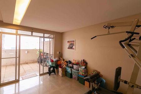 Apartamento à venda com 180m², 3 quartos e 2 vagas Apartamento à venda com 180m², 3 quartos e 2 vagasSala de Estar