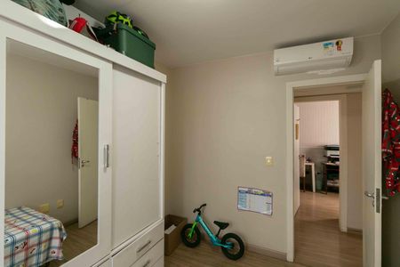 Apartamento à venda com 180m², 3 quartos e 2 vagas Apartamento à venda com 180m², 3 quartos e 2 vagasQuarto 1