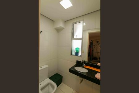 Apartamento à venda com 180m², 3 quartos e 2 vagas Apartamento à venda com 180m², 3 quartos e 2 vagasLavabo