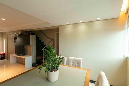 Apartamento à venda com 180m², 3 quartos e 2 vagas Apartamento à venda com 180m², 3 quartos e 2 vagasSala de Jantar
