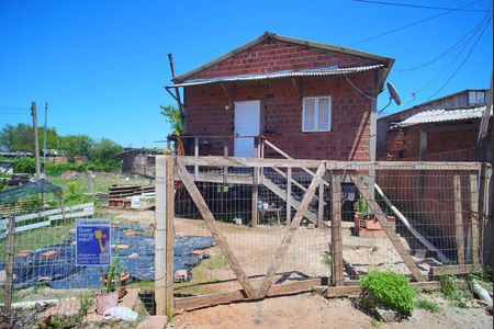 Casa para alugar com 38m², 2 quartos e 1 vagaFachada