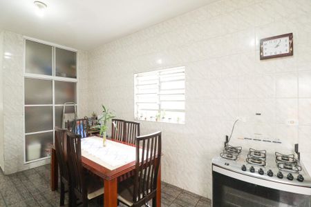 Casa à venda com 100m², 3 quartos e 2 vagas Casa à venda com 100m², 3 quartos e 2 vagasCozinha