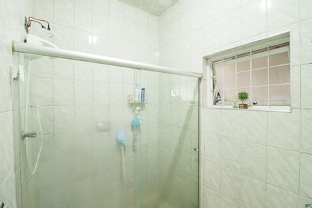 Casa à venda com 100m², 3 quartos e 2 vagas Casa à venda com 100m², 3 quartos e 2 vagasBanheiro