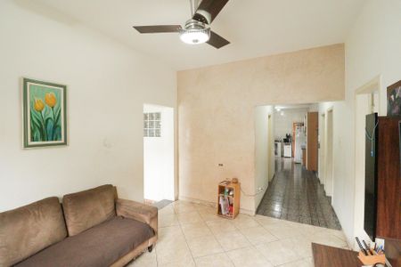 Casa à venda com 100m², 3 quartos e 2 vagas Casa à venda com 100m², 3 quartos e 2 vagasSala