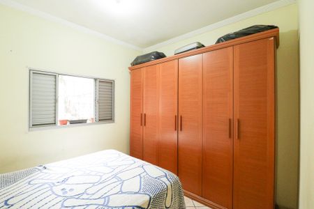 Casa à venda com 100m², 3 quartos e 2 vagas Casa à venda com 100m², 3 quartos e 2 vagasQuarto 3