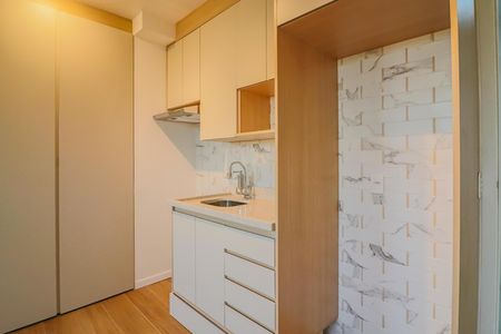 Apartamento para alugar com 33m², 1 quarto e sem vaga Apartamento para alugar com 33m², 1 quarto e sem vagaSala / Cozinha
