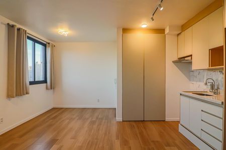 Apartamento para alugar com 33m², 1 quarto e sem vaga Apartamento para alugar com 33m², 1 quarto e sem vagaSala / Cozinha