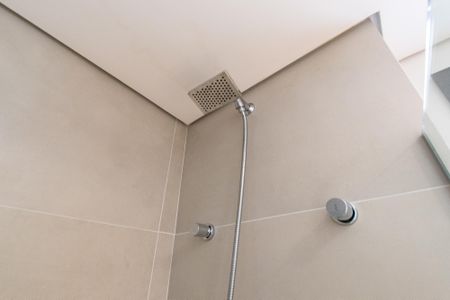 Apartamento à venda com 75m², 2 quartos e 2 vagasBanheiro da suíte 