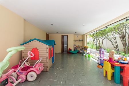 Apartamento à venda com 75m², 2 quartos e 2 vagasBrinquedoteca