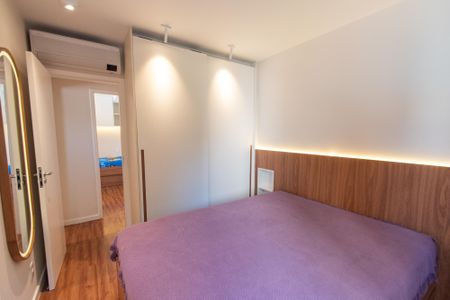 Apartamento à venda com 75m², 2 quartos e 2 vagasSuíte 