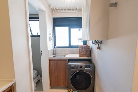 Apartamento à venda com 75m², 2 quartos e 2 vagasÁrea de serviço