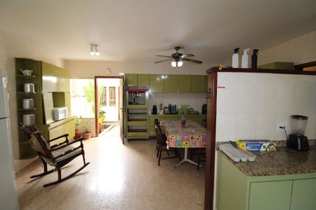 Casa à venda com 336m², 4 quartos e 3 vagasCozinha