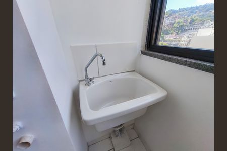 Apartamento para alugar com 50m², 2 quartos e 2 vagas Apartamento para alugar com 50m², 2 quartos e 2 vagasCozinha e Área de Serviço