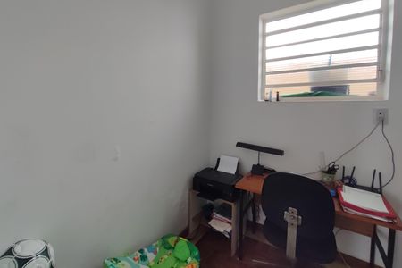 Casa à venda com 178m², 3 quartos e 2 vagasQuarto 4