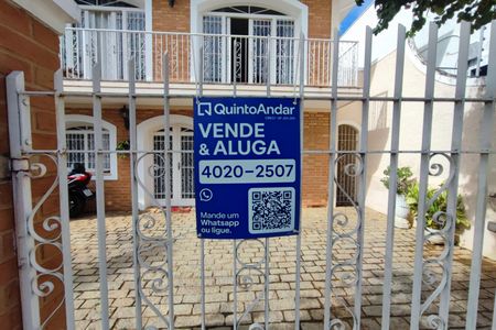 Casa à venda com 178m², 3 quartos e 2 vagasPLACA INSTALADA NA FACHADA
