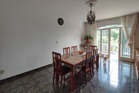 Casa à venda com 178m², 3 quartos e 2 vagasCopa