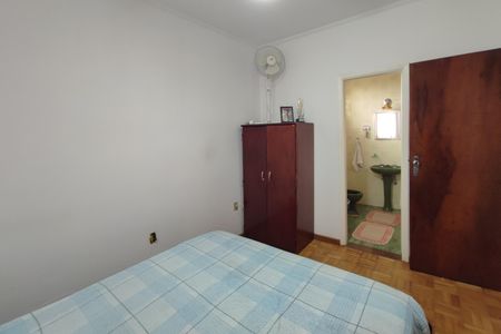 Casa à venda com 178m², 3 quartos e 2 vagasQuarto Suíte