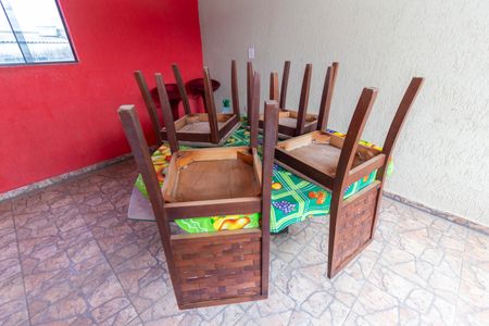 Casa à venda com 145m², 4 quartos e 2 vagas Casa à venda com 145m², 4 quartos e 2 vagasEspaço Gourmet