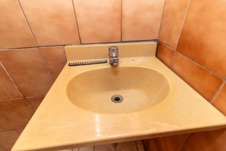 Casa à venda com 145m², 4 quartos e 2 vagas Casa à venda com 145m², 4 quartos e 2 vagasBanheiro de Serviço