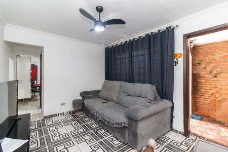 Casa à venda com 145m², 4 quartos e 2 vagas Casa à venda com 145m², 4 quartos e 2 vagasSala