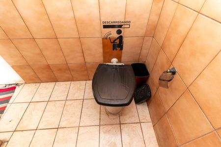 Casa à venda com 145m², 4 quartos e 2 vagas Casa à venda com 145m², 4 quartos e 2 vagasBanheiro de Serviço