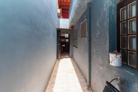 Casa à venda com 145m², 4 quartos e 2 vagas Casa à venda com 145m², 4 quartos e 2 vagasCorredor Externo