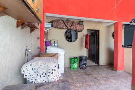 Casa à venda com 145m², 4 quartos e 2 vagas Casa à venda com 145m², 4 quartos e 2 vagasÁrea de Serviço