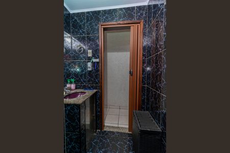 Casa à venda com 145m², 4 quartos e 2 vagas Casa à venda com 145m², 4 quartos e 2 vagasBanheiro Social