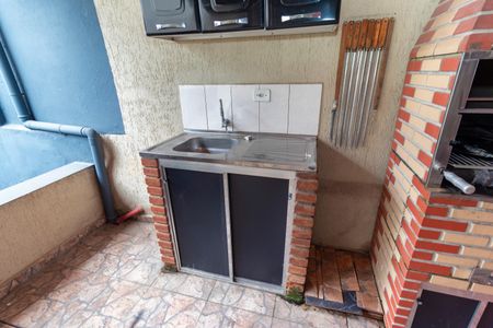 Casa à venda com 145m², 4 quartos e 2 vagas Casa à venda com 145m², 4 quartos e 2 vagasEspaço Gourmet