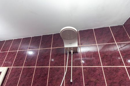 Casa à venda com 145m², 4 quartos e 2 vagas Casa à venda com 145m², 4 quartos e 2 vagasBanheiro da Suíte