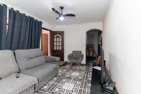 Casa à venda com 145m², 4 quartos e 2 vagas Casa à venda com 145m², 4 quartos e 2 vagasSala