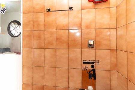 Casa à venda com 145m², 4 quartos e 2 vagas Casa à venda com 145m², 4 quartos e 2 vagasBanheiro de Serviço